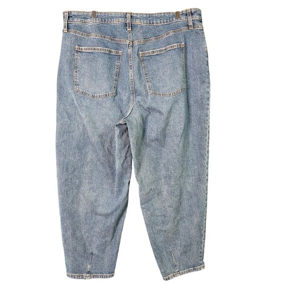 Universal Thread Womens 16W no button Balloon Jeans Light Wash Denim Relaxed Fit - Picture 2 of 8